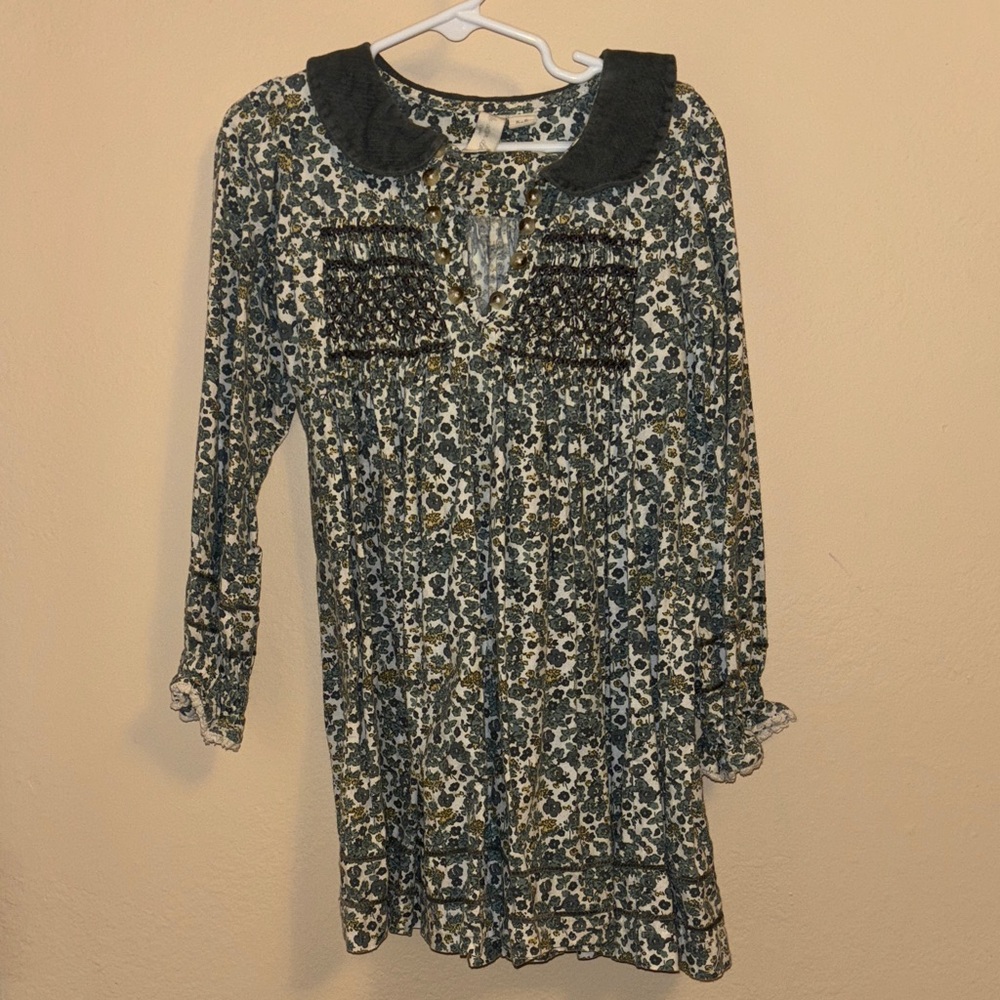 Chic Floral Kids Dress with Black Collar